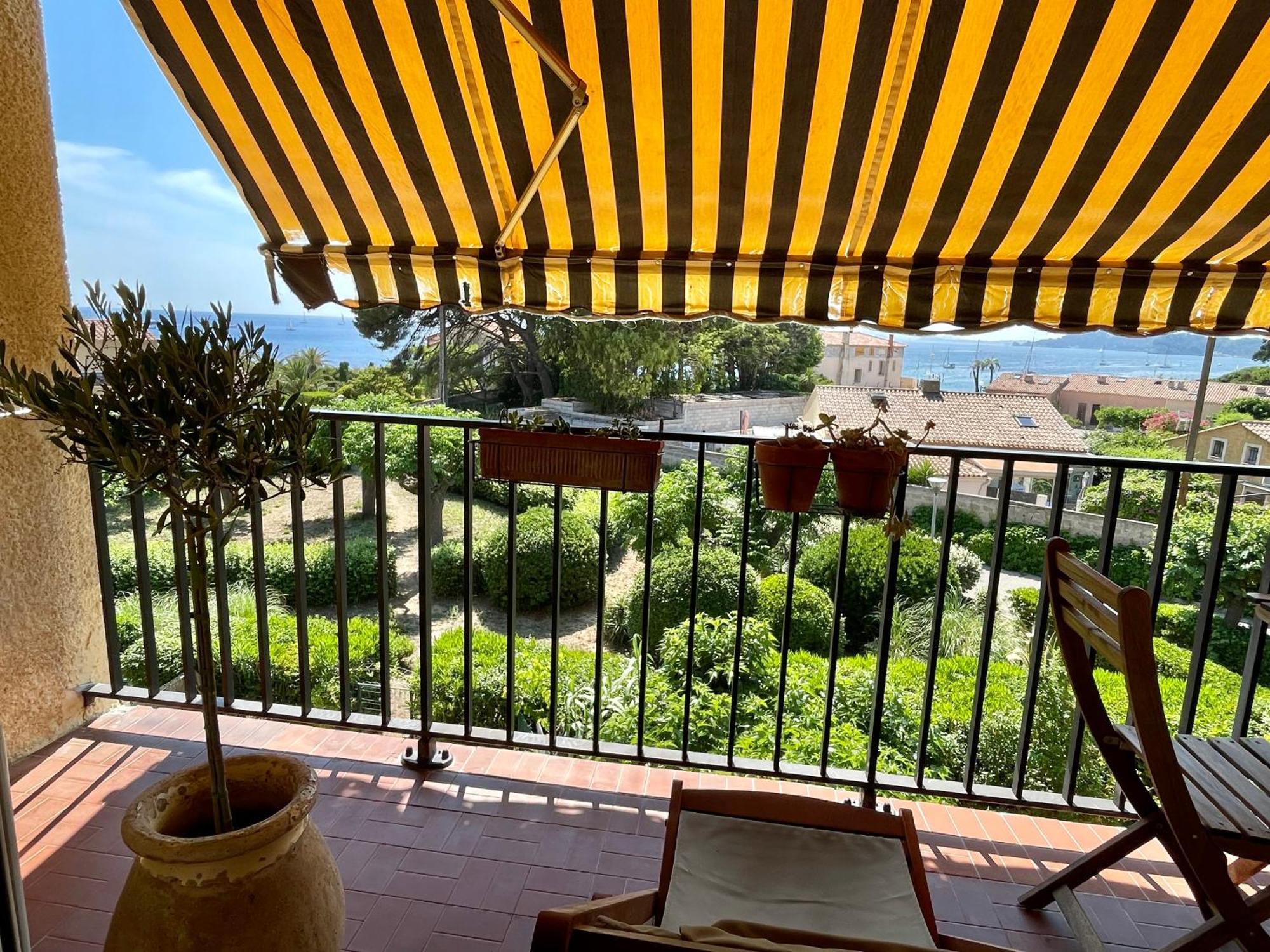 Appartement Cosy Vue Mer A 50 M De La Plage - Refait A Neuf Et Climatise Le Pradet Εξωτερικό φωτογραφία